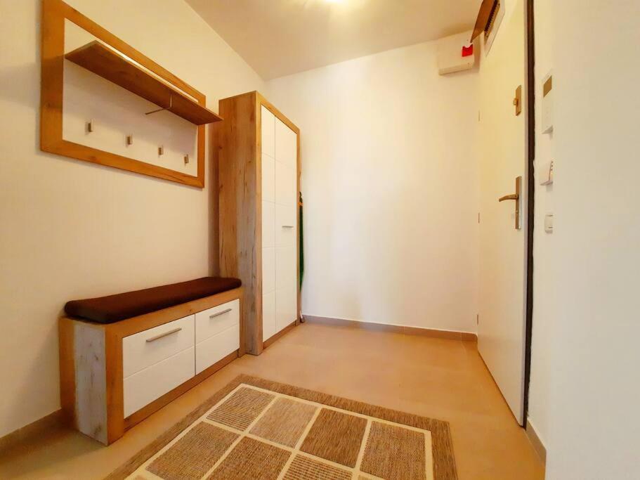 Beautiful Panoramic Central Apartment - City Of Mara Тимишоара Екстериор снимка